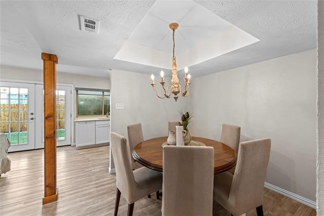Building Photo - 5005 Overton Cir