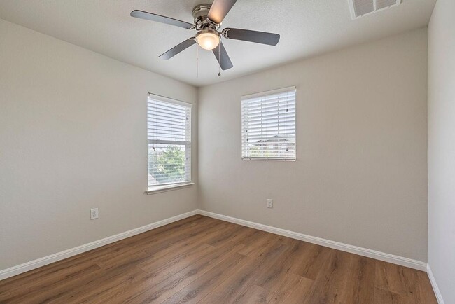 Building Photo - 3304 Ortman Dr