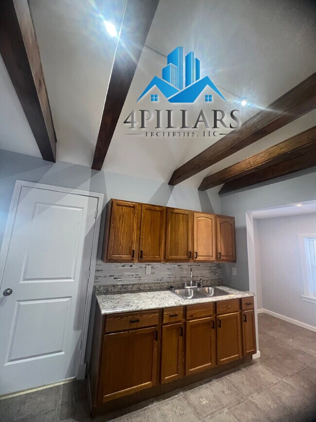 Building Photo - 5647 Sohl Ave