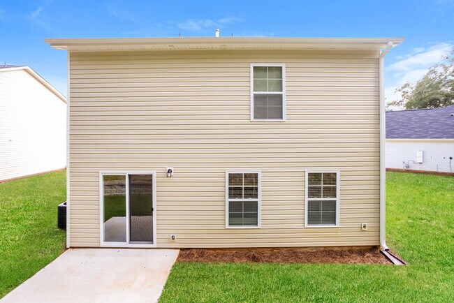 Building Photo - Brand New in Burnside Farms!