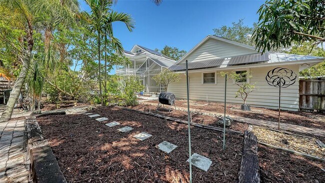Building Photo - 1770 S Oval Dr