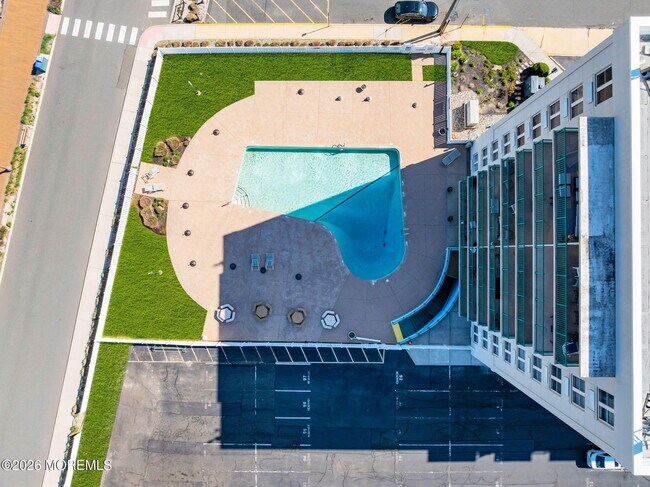 Building Photo - 480 Ocean Blvd
