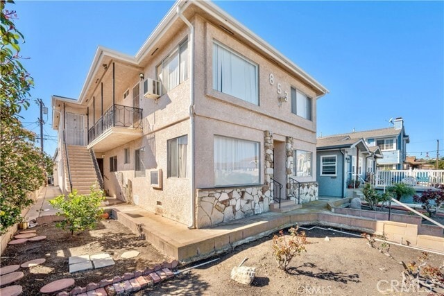 Building Photo - 853 W 23rd St