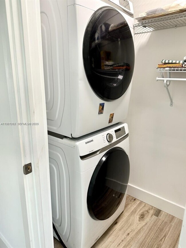 Building Photo - 4544 NW 79th Ave