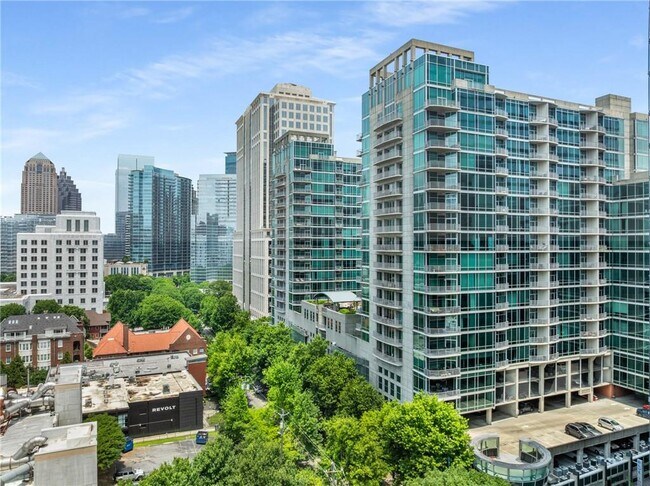 Building Photo - 943 Peachtree St NE