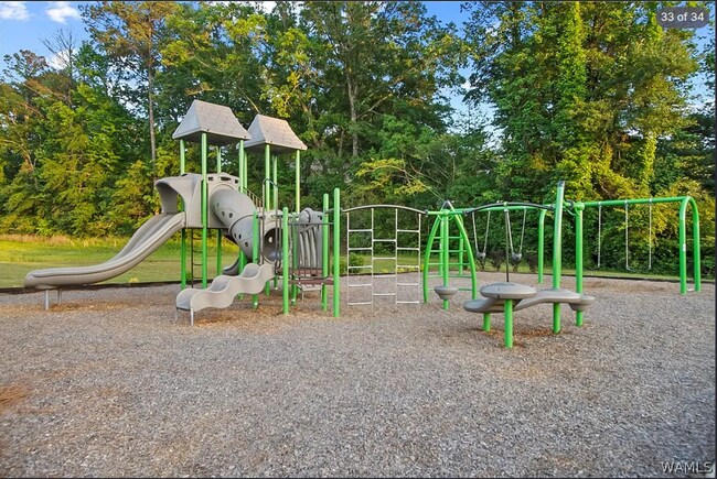 Building Photo - 3704 Magnolia Hls Dr