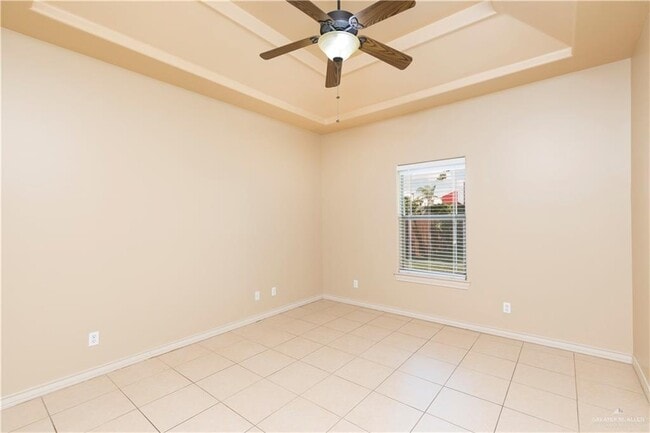 Building Photo - 15 Toronto Ave