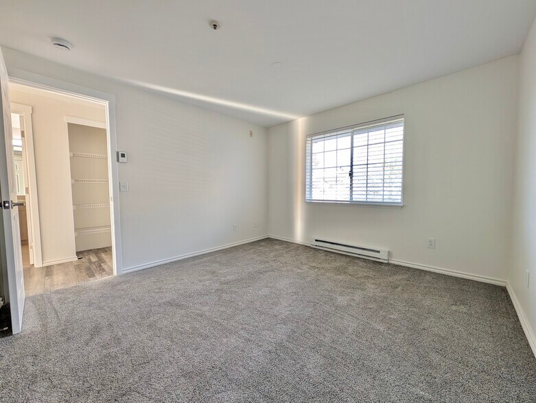 Building Photo - 7453 Newcastle Golf Club Rd