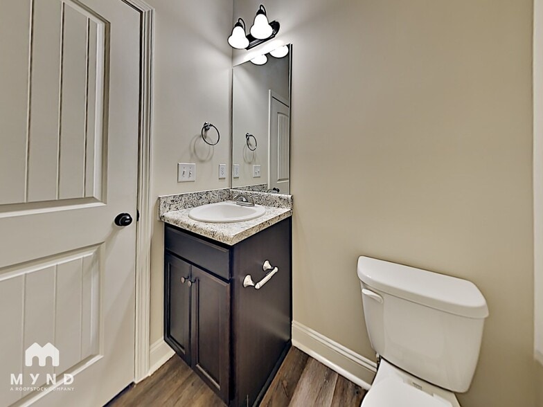 Building Photo - 9028 Holder Rd