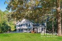 Building Photo - 4684 Woodglen Ct