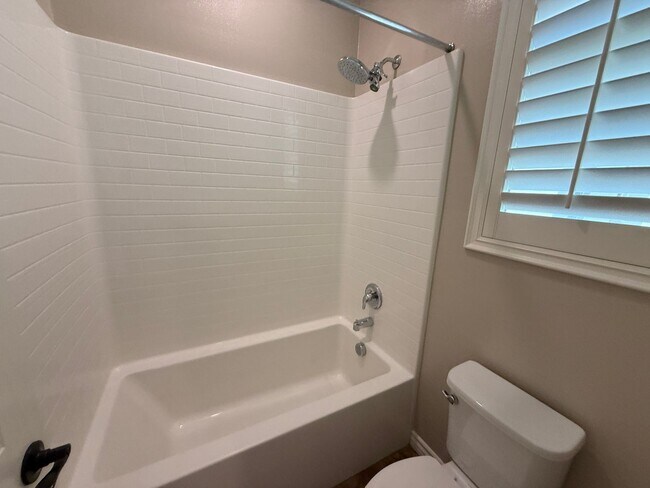 Building Photo - Stunning 4-Bedroom Home with Solar, EV Charger, and a Loft in Valencia
