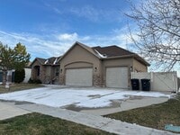 Building Photo - 228 Delgada Ln