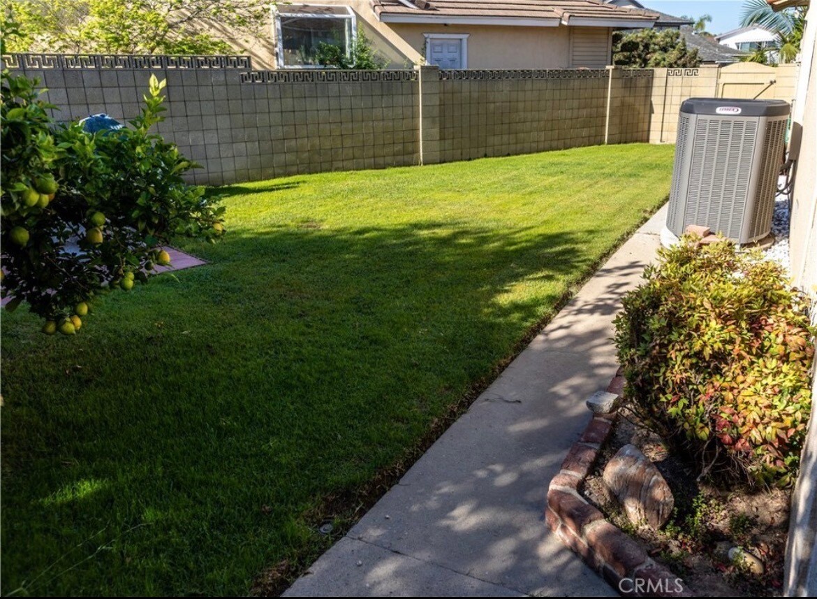 Building Photo - 24314 Berendo Ave