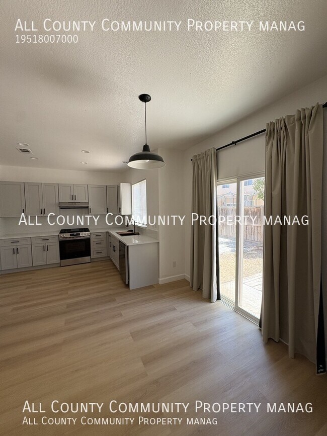 Building Photo - 3931 Palmetto Haven Ct