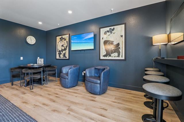 Building Photo - 405 N Ewing Ave