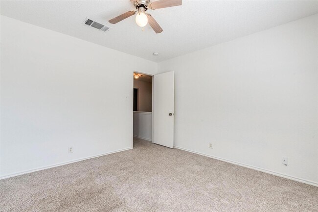 Building Photo - 17924 Narsitin Ln