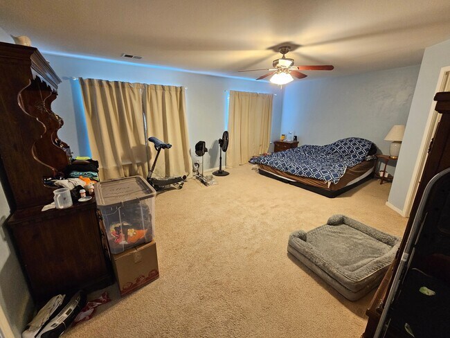 Building Photo - 136 Cordage Dr