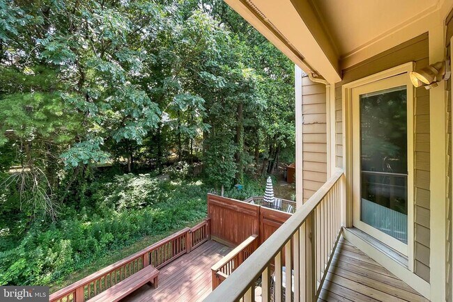 Building Photo - 4021 Lake Glen Rd