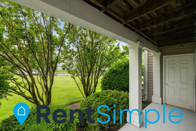 Building Photo - 8075 Lacy Dr