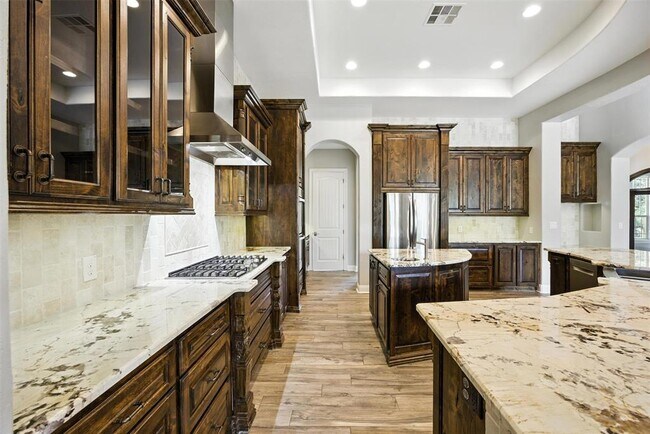 Building Photo - 7617 Lazy River Cove