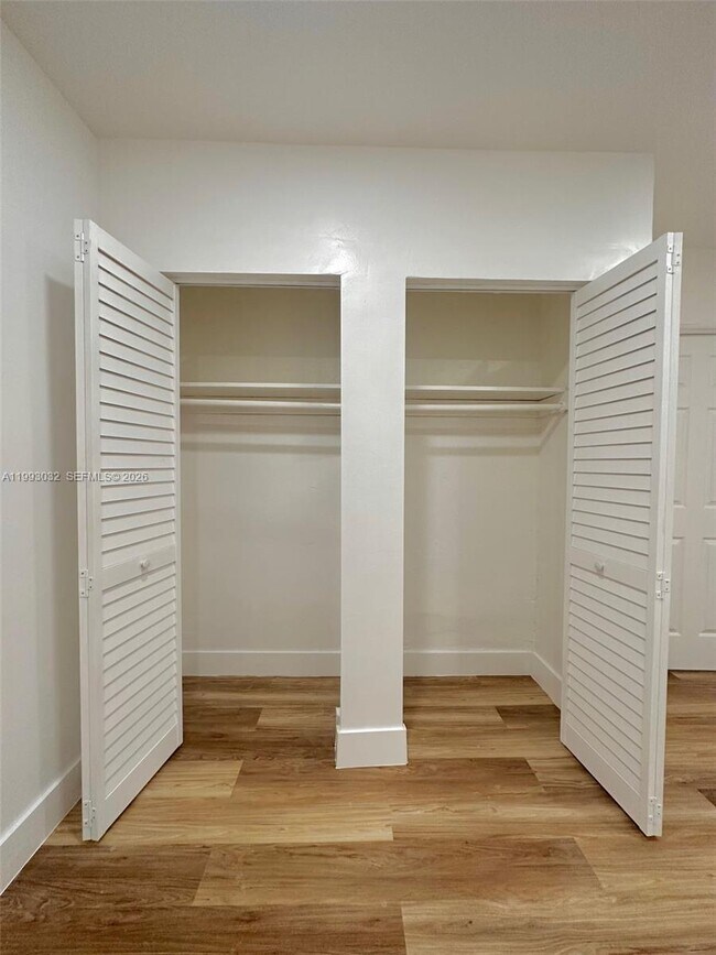 Building Photo - 5545 N Miami Ave