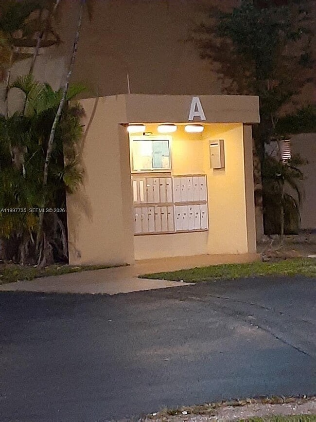 Building Photo - 8415 SW 107th Ave