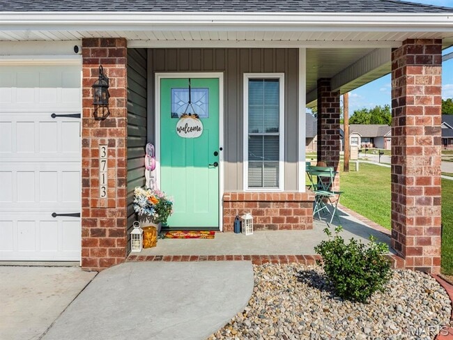 Building Photo - 3713 Justine Drive