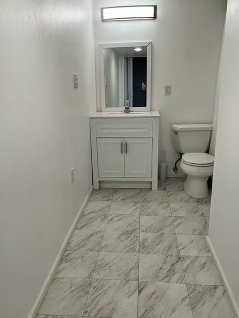 bathroom - 510 E King St