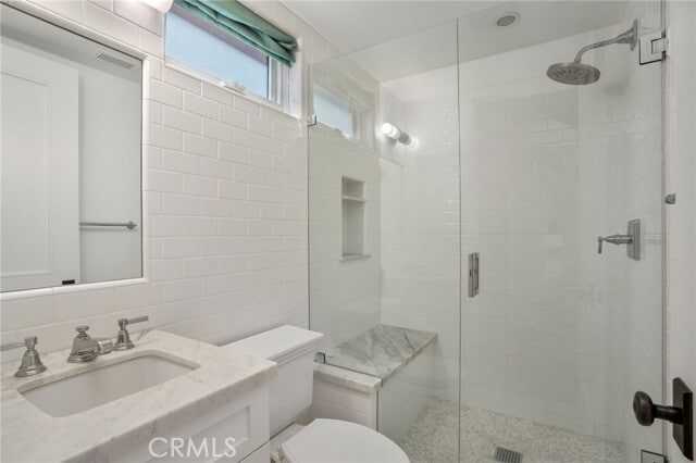 Building Photo - 328 28th St