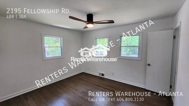 Building Photo - Experience the Perfect Blend of Comfort, S...