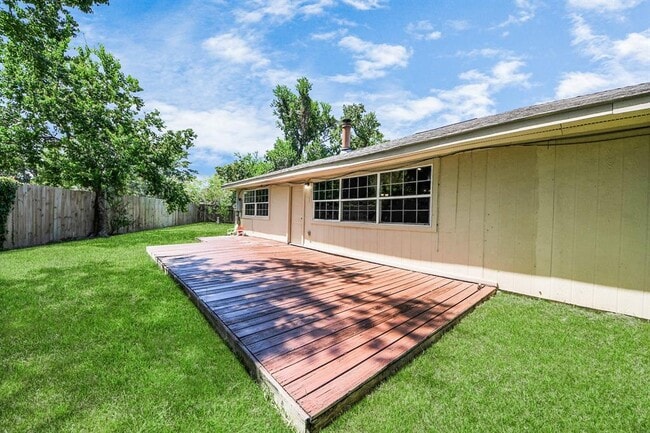 Building Photo - 22407 Millgate Dr