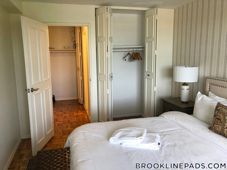 Building Photo - 185 Freeman St