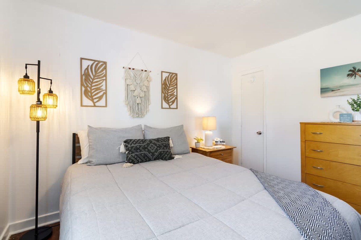 Building Photo - 9714 11th Bay St