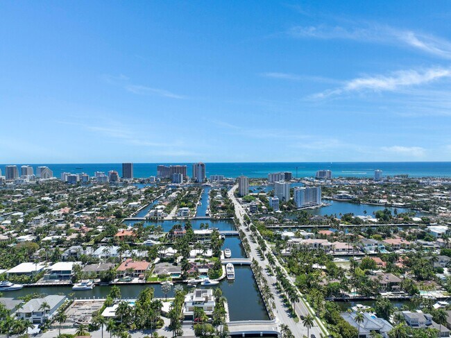 Building Photo - 1770 E Las Olas Blvd