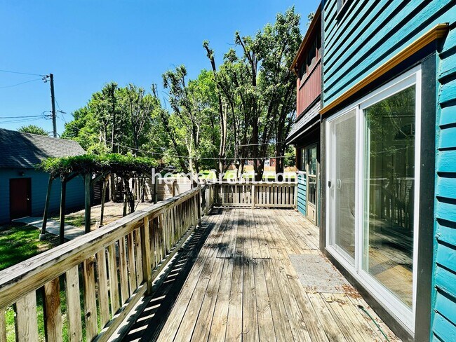 Building Photo - Beautiful, KCMO Home with Historic Charm, Updated Kitchen, Wood Floors and a Fenced Yard!