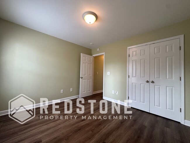 Building Photo - 2224 May Dr