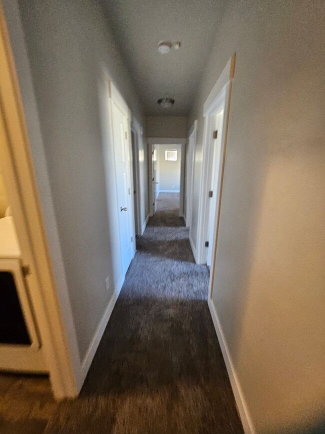 Building Photo - Gillespie