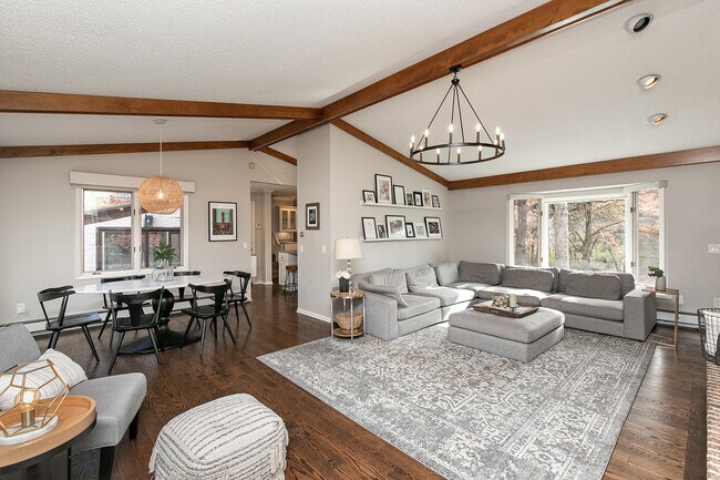 Family Room - 5505 Waterbury Rd