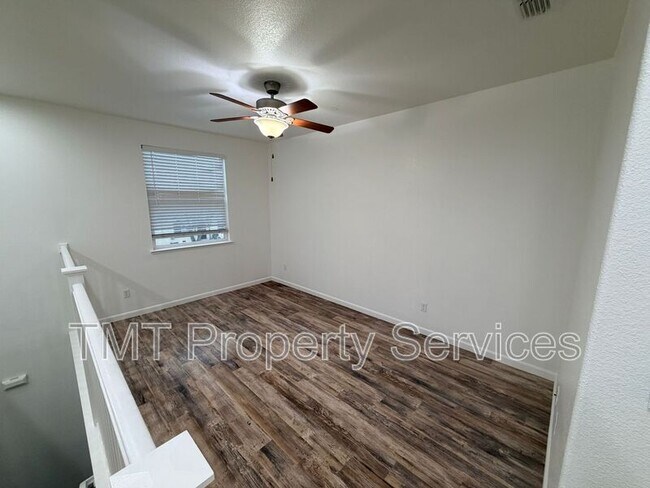 Building Photo - 939 Dixieanne Ave