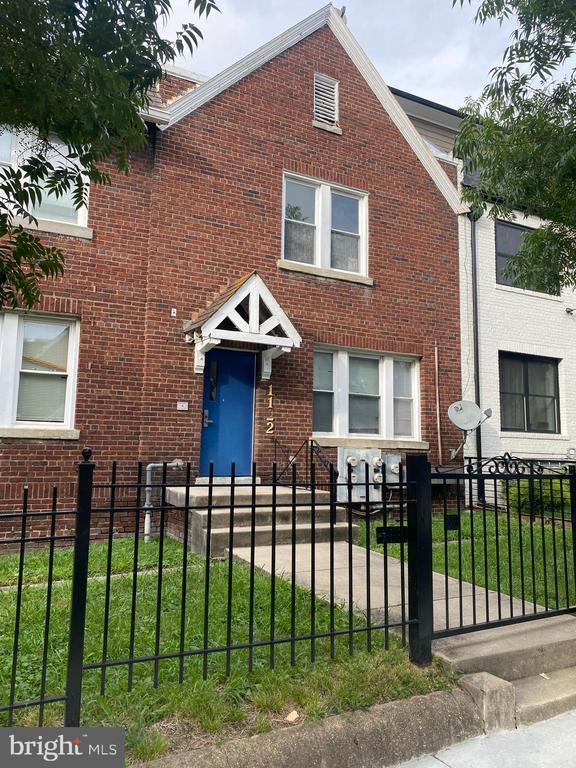 Building Photo - 1122 Penn St NE