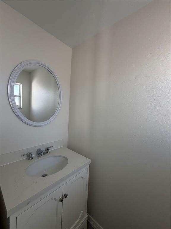 Building Photo - 716 Bayway Blvd