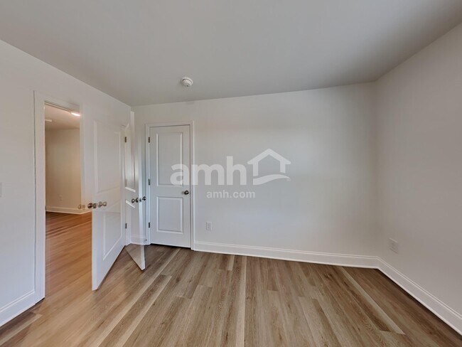 Building Photo - 1614 Soapstone Rd