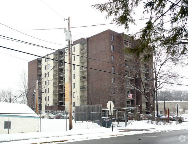 Building Photo - Blawnox Apartments