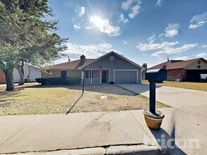 Building Photo - 1521 Stiles Ct