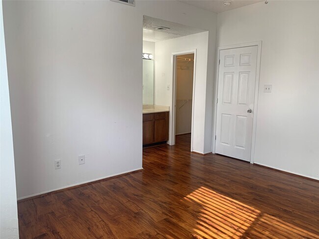 Building Photo - 2710 Grants Lake Blvd