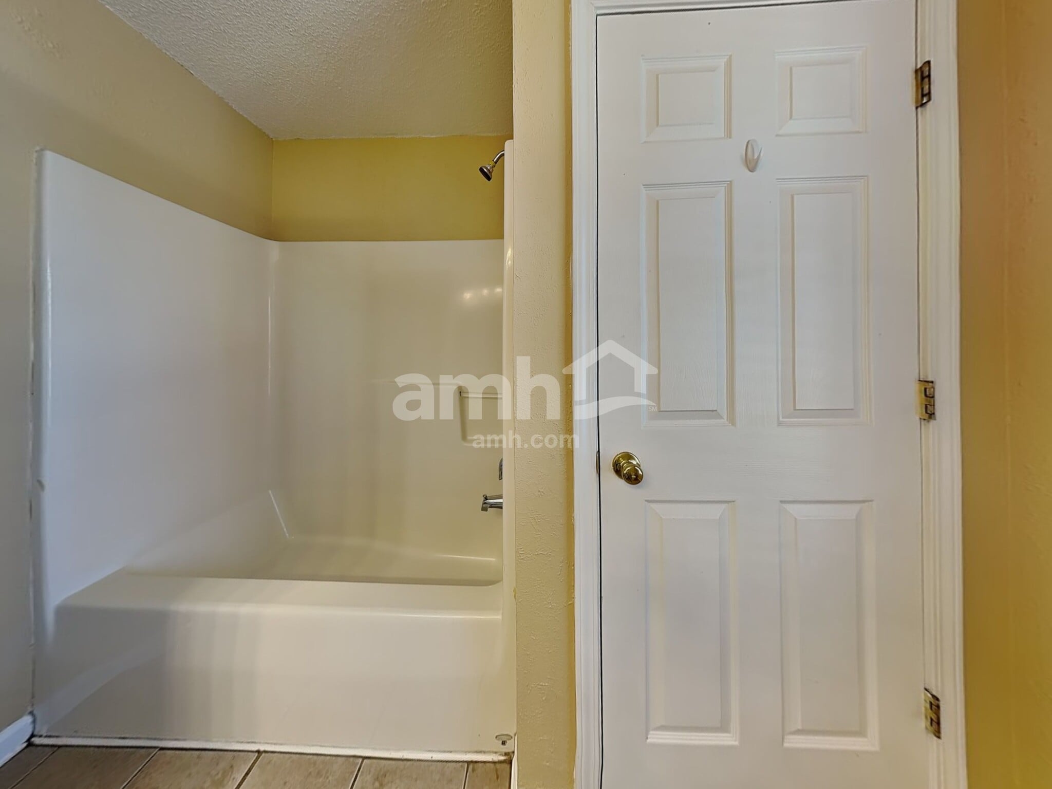 Building Photo - 430 Rockbridge Dr