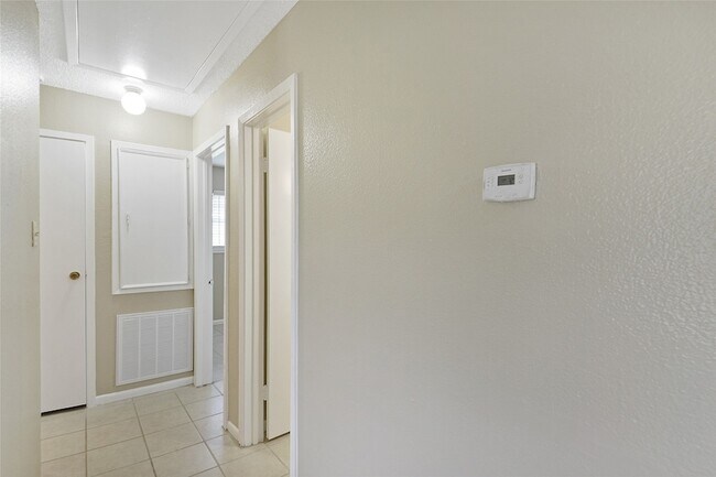 Building Photo - 4508 Avenue L