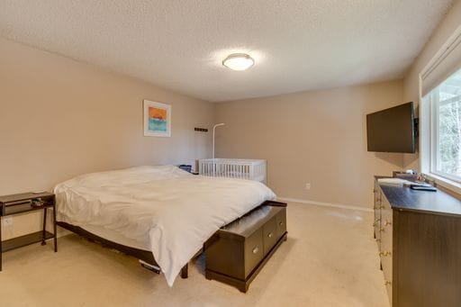 Building Photo - Charming Lynnwood/Bothell area Home For Rent with large 1/2 acre lot Available June!