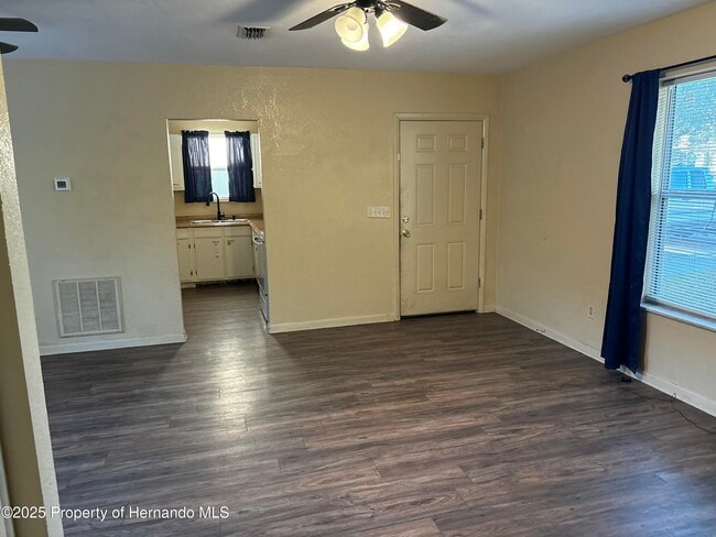 Building Photo - 7184 Catalina St