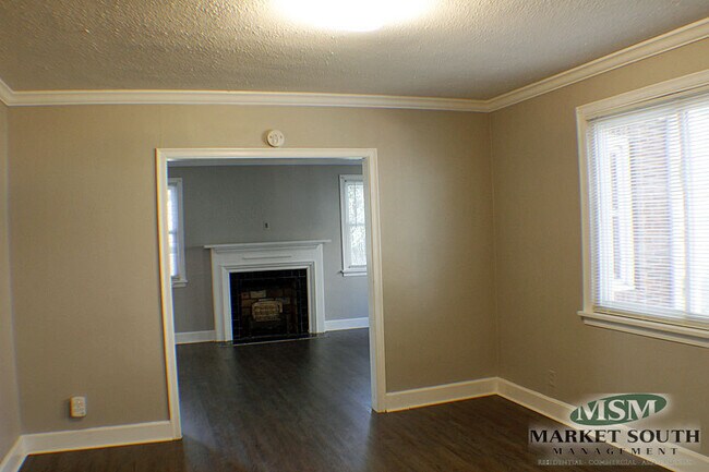 Building Photo - *APPLICATION PENDING!!*  ***ENCHANTING ARDSLEY PARK*****